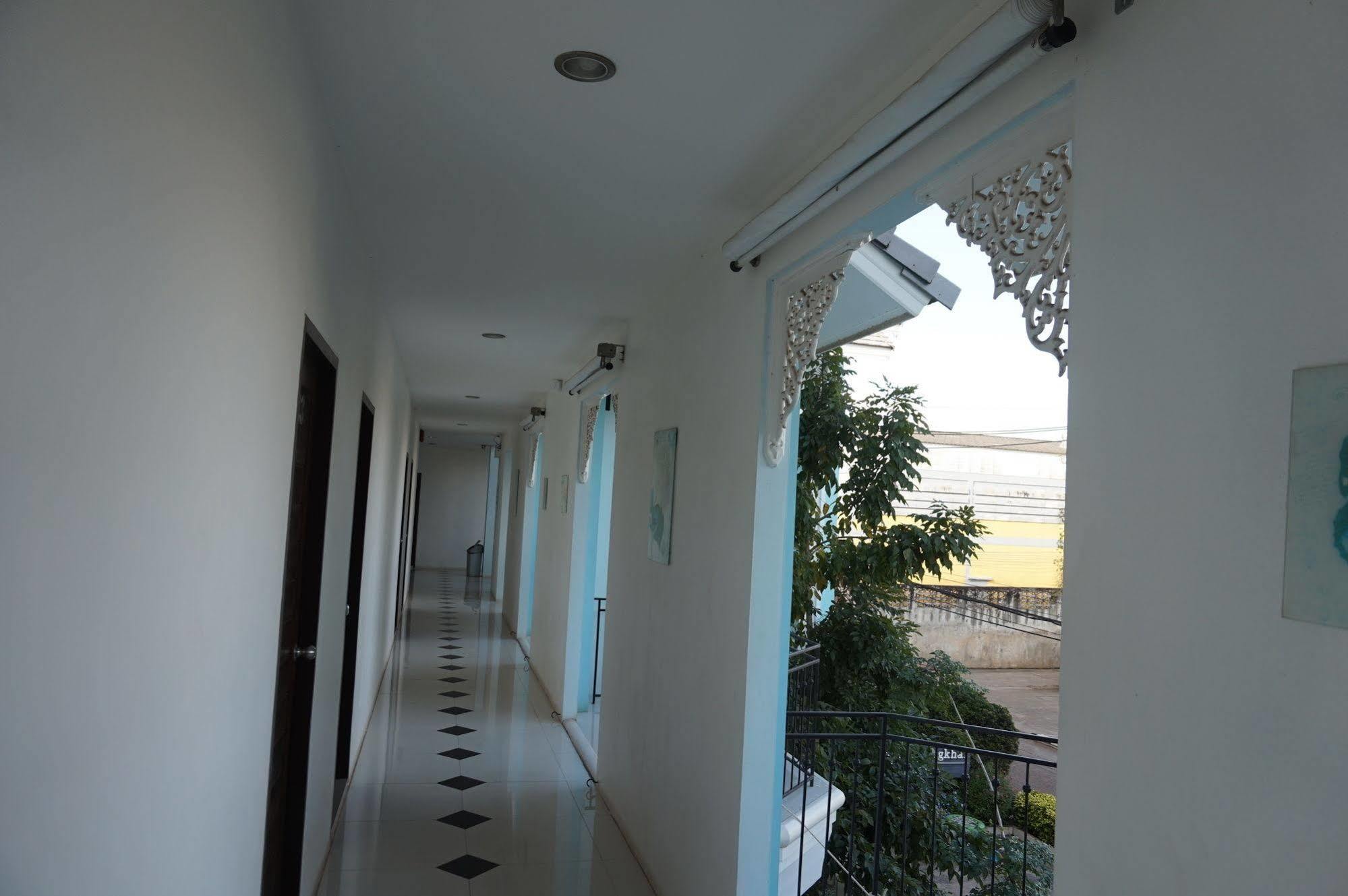 Crystal Nongkhai Hotel Nongkhaj Kültér fotó